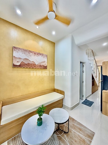 Nhà mới full Nội Thất  3PN Hướng Đông Nam, 38m2  5,86 Tỷ