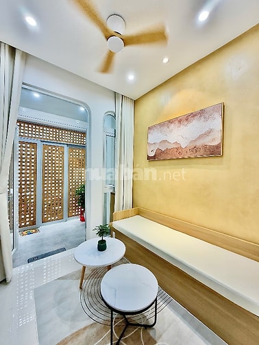 Nhà mới full Nội Thất  3PN Hướng Đông Nam, 38m2  5,86 Tỷ