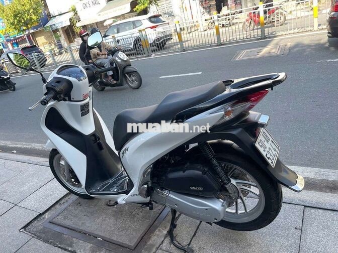 Honda SH 125 2016 Trắng 90% mới