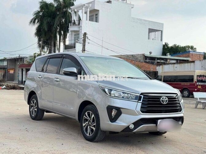 Toyota Innova 2.0E 2022 Bạc 9 vạn km 428 tr