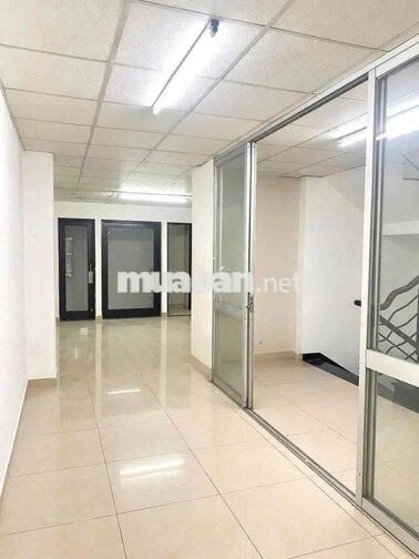 CHO THUÊ NHÀ NGUYÊN CĂN SIÊU RỘNG, THANG MÁY – HỒNG HÀ, TÂN BÌNH