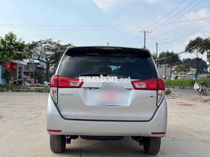 Toyota Innova 2.0E 2022 Bạc 9 vạn km 428 tr