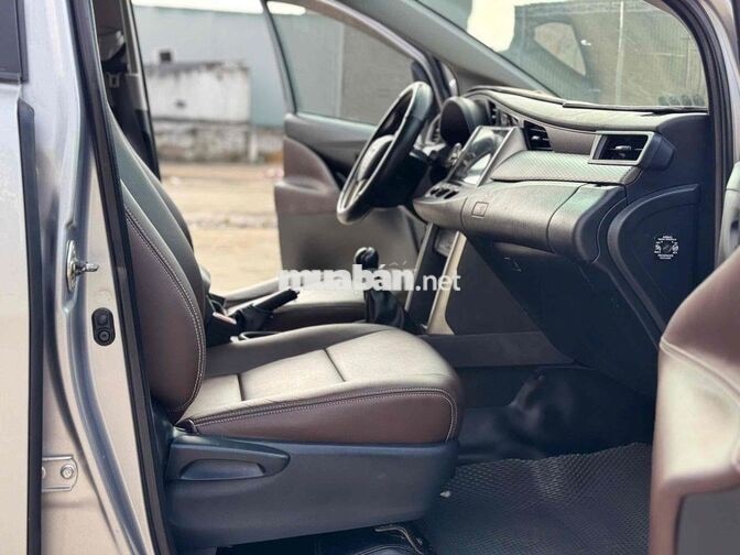 Toyota Innova 2.0E 2022 Bạc 9 vạn km 428 tr