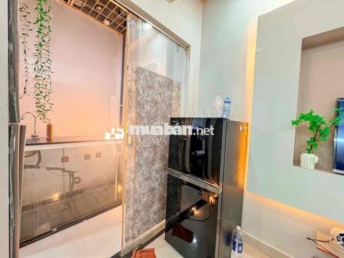📍Phòng studio tách bếp siêu đẹp ngay khu vực ngã tư Bảy Hiền