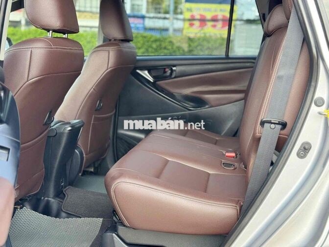 Toyota Innova 2.0E 2022 Bạc 9 vạn km 428 tr