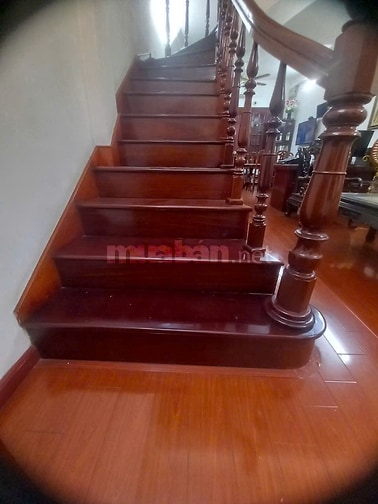 Chính chủ bán nhà cia lô 2 thoáng- Nguyễn chí Thanh Phường Láng-Hn