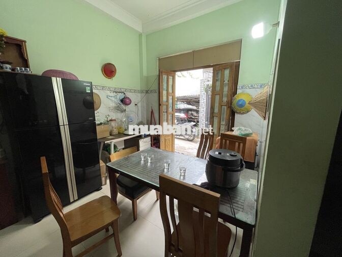 Nhà hẻm xe hơi Chợ Hiệp Bình. 12 tr