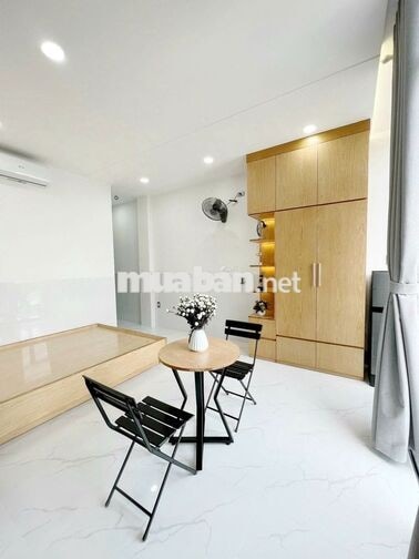STUDIO BAN CÔNG - RỘNG 30M2 - FULL NỘI THẤT - EMART PHAN VĂN TRỊ