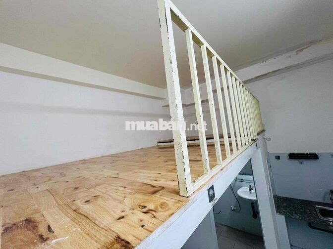 Cho Thuê phòng gác, máy lạnh, giờ tự do, gần học viện hàng không
