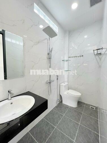 STUDIO BAN CÔNG - RỘNG 30M2 - FULL NỘI THẤT - EMART PHAN VĂN TRỊ