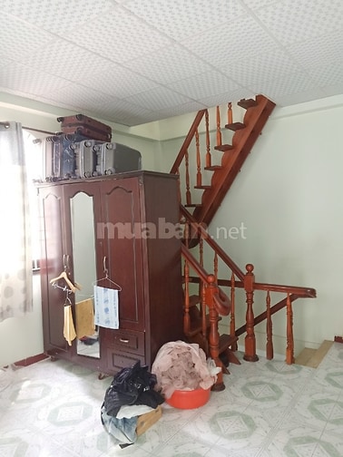 Nhà 3 tầng yên tĩnh gần chợ Phú Nhuận, 14tr