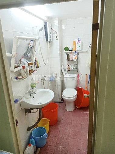 Nhà 3 tầng yên tĩnh gần chợ Phú Nhuận, 14tr