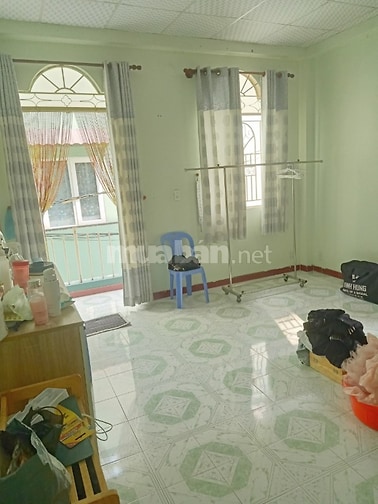 Nhà 3 tầng yên tĩnh gần chợ Phú Nhuận, 14tr