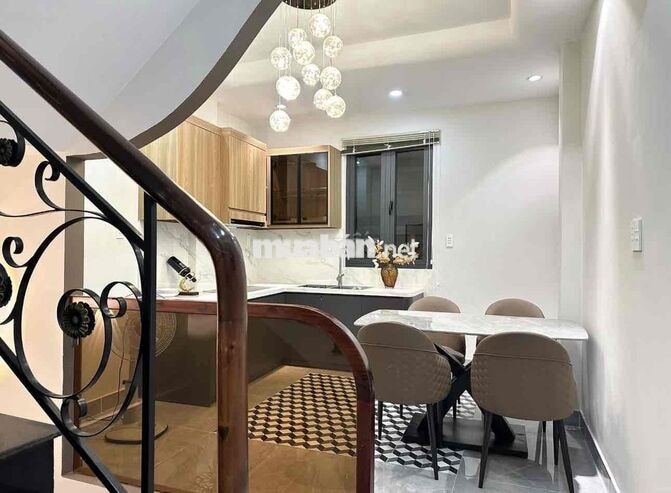 CHO THUÊ NHÀ 4PN FULL NỘI THẤT NGAY TRUNG TÂM PHÚ NHUẬN