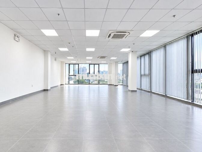 SIÊU PHẨM GÓC 2MT K300 - 42G Nguyễn Minh Hoàng, P.12,TB, Có hầm, PCCC