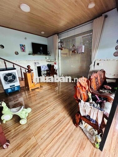 NHÀ CĂN GÓC NGAY CHỢ HƯNG LONG, DT 11,5X16,35M, TỔNG 189M2, 2 MT ĐƯỜNG