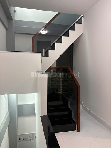 Chính chủ cho thuê nhà hẻm đường 3/2 Q11 - 130m2 - 4pn