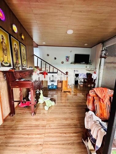 NHÀ CĂN GÓC NGAY CHỢ HƯNG LONG, DT 11,5X16,35M, TỔNG 189M2, 2 MT ĐƯỜNG