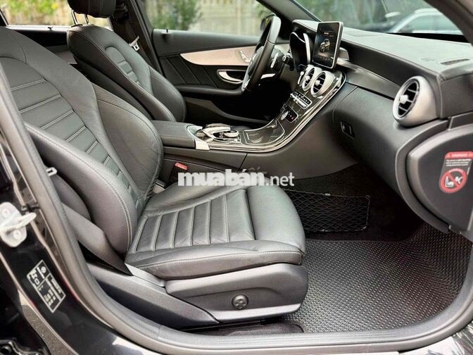 Mercedes C300 AMG 2017 - 57.000km ( zin )