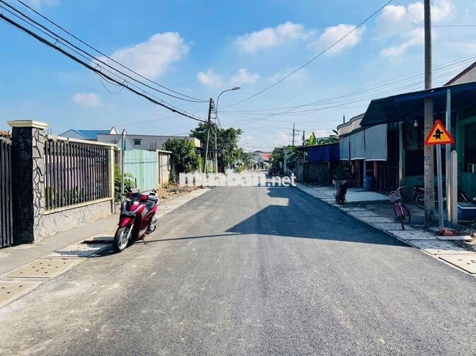 Đất đẹp! Đường Nguyễn Thị Lắng Tân Phú Trung 154m2 Sổ riêng Giá 850tr