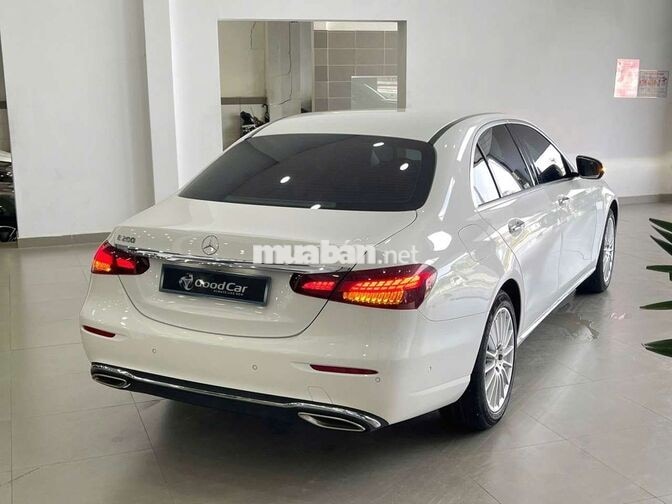 Mercedes-Benz E200 Exclusive V1 2022 Cực Đẹp