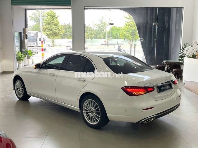 Mercedes-Benz E200 Exclusive V1 2022 Cực Đẹp