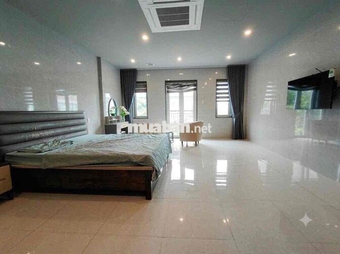 304 CHO THUÊ TOWNHOUSE 3 TẦNG ĐẦY ĐỦ TIỆN NGHI CAO CẤP CÓ GHẾ MASSAGE