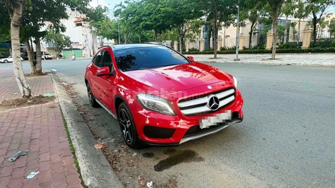 Bán Nhanh Xe Mer GLA 250 đỏ Oda chuẩn 7v xe chất chăm KĨ
