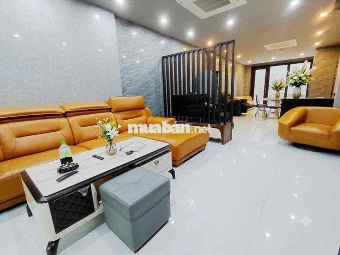 304 CHO THUÊ TOWNHOUSE 3 TẦNG ĐẦY ĐỦ TIỆN NGHI CAO CẤP CÓ GHẾ MASSAGE