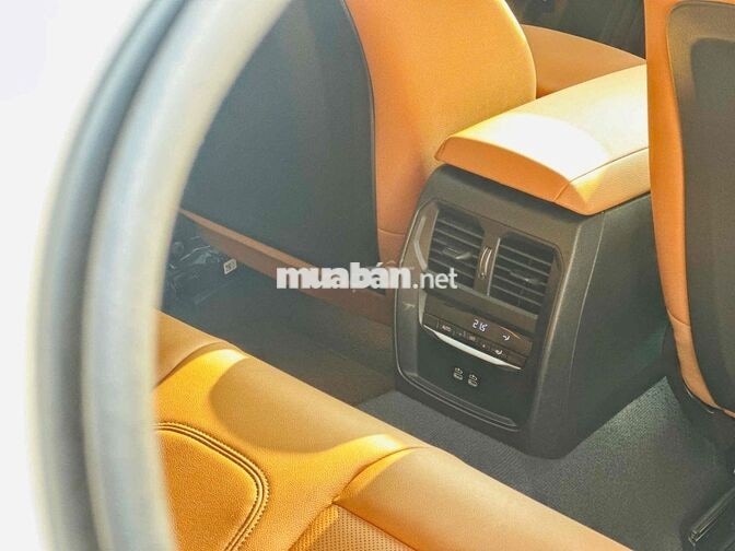 BMW 320i SPORTLINE LCI 2024 Trắng 15.000km