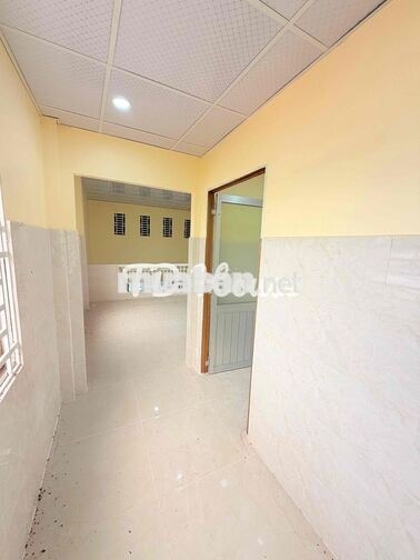 Nhà Trệt Lửng Rộng 200m2 Gần Chợ Cái Răng
