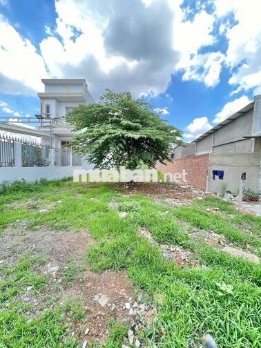 1tỷ1 Đất mt kinh doanh Trần Văn Chẩm (375m2) gần chợ Việt Kiều SHR