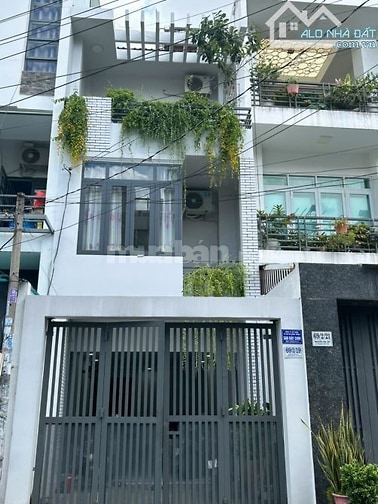 Biệt thự mini ngay Hồ Con Rùa -  DT: 7.5*11m, vuông vức - 19,5 tỷ