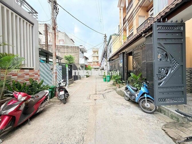 ( Giá Tốt ) Nhà Đẹp Bình Tân ( 4m x 17m )