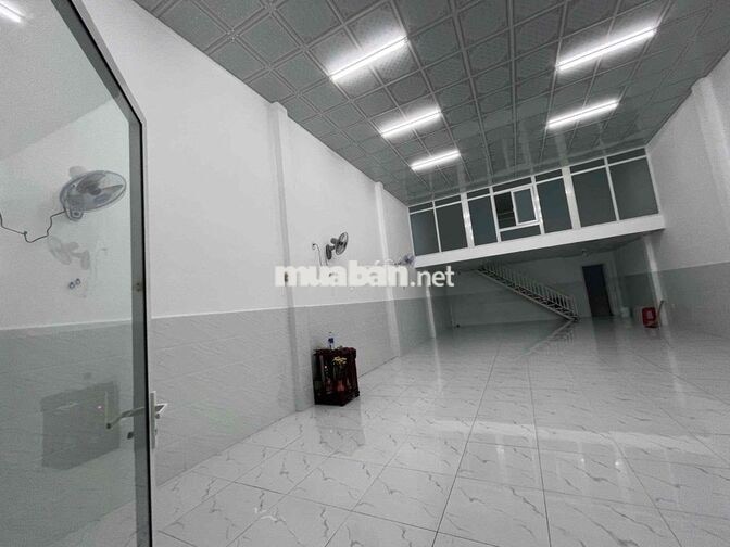 Cho thuê xưởng Gần bến xe an sương 7x26m