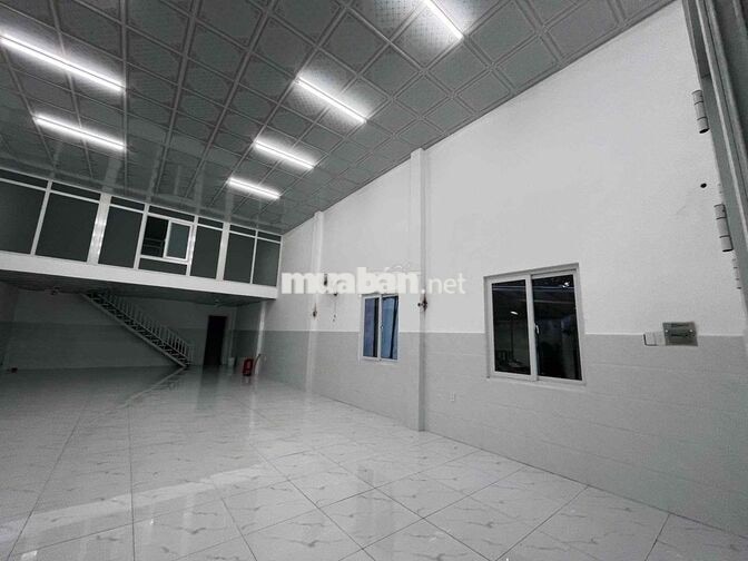 Cho thuê xưởng Gần bến xe an sương 7x26m