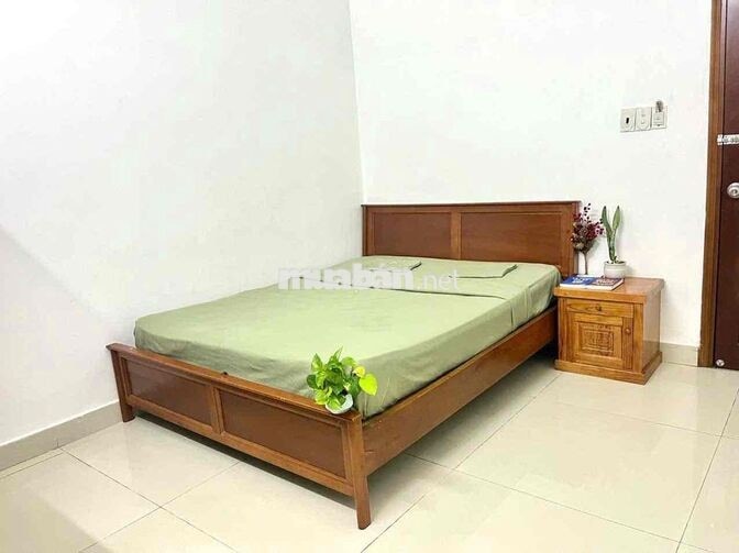 STUDIO CỬA SỔ TRỜI FULL NỘI THẤT THUẬN TIỆN CẦU NGUYỄN VĂN CỪ Q5