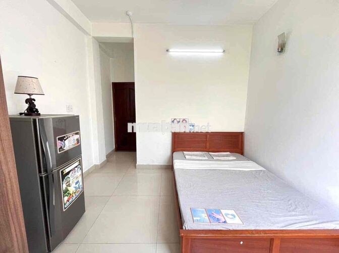 STUDIO CỬA SỔ TRỜI FULL NỘI THẤT THUẬN TIỆN CẦU NGUYỄN VĂN CỪ Q5