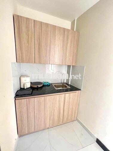 CĂN HỘ CỬA SỔ THOÁNG - MÁY GIẶT RIÊNG - GẦN QUẬN 1