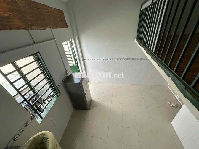 Phòng 2tr4-3tr9 cửa sổ -ban công k nthat- Full nthat