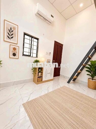 PHÒNG TRỌ ĐANG XÂY BÀN GIAO PHÒNG 15-20/10, GÁC CAO CỬA SỔ THOÁNG