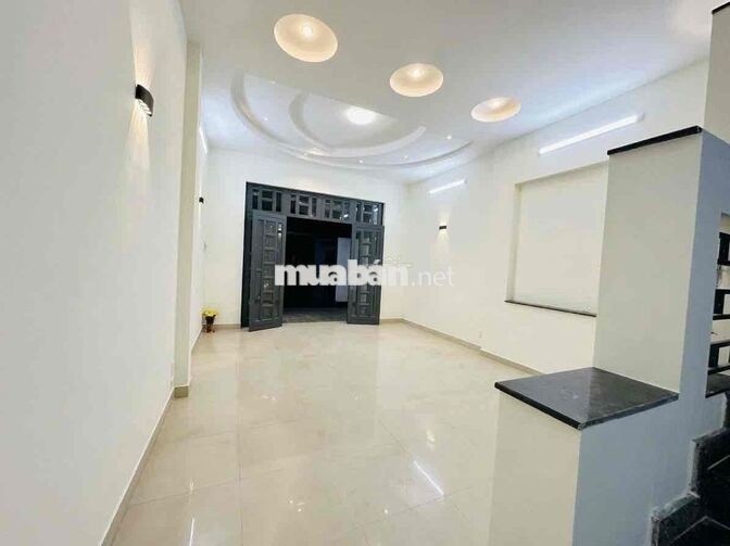 Cho thuê nhà đẹp đường Bình Lợi. Diện tích 5x22m. Giá 25tr/tháng