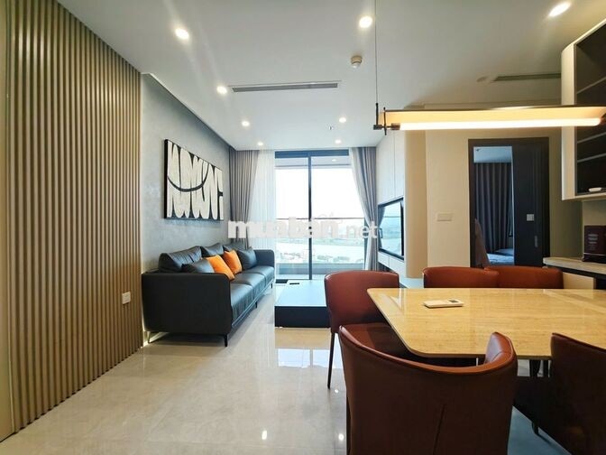 Căn hộ 2 phòng ngủ cao cấp, tầng trung view sông thoáng, trống sẵn