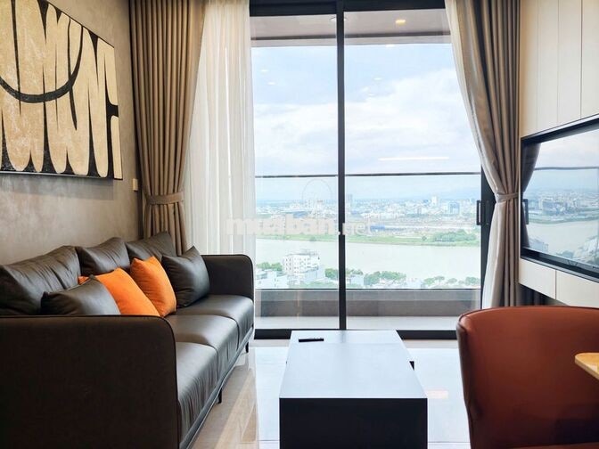Căn hộ 2 phòng ngủ cao cấp, tầng trung view sông thoáng, trống sẵn