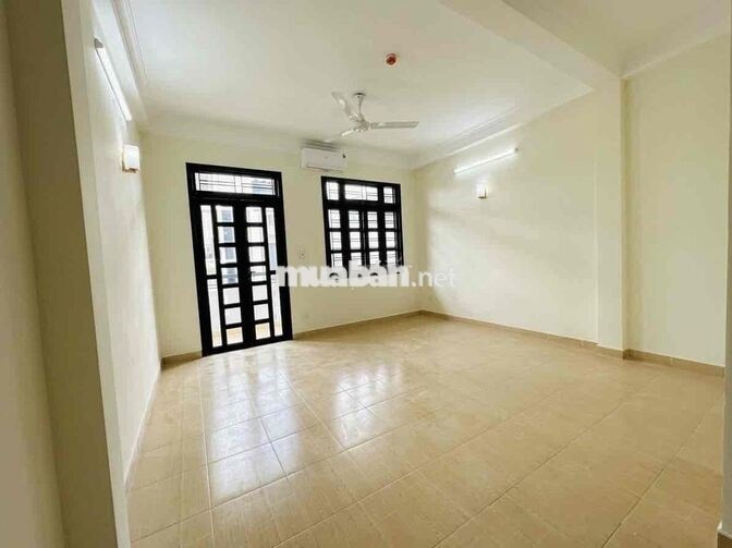 Cho thuê nhà đẹp đường Bình Lợi. Diện tích 5x22m. Giá 25tr/tháng