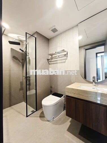 Căn hộ 2 phòng ngủ cao cấp, tầng trung view sông thoáng, trống sẵn