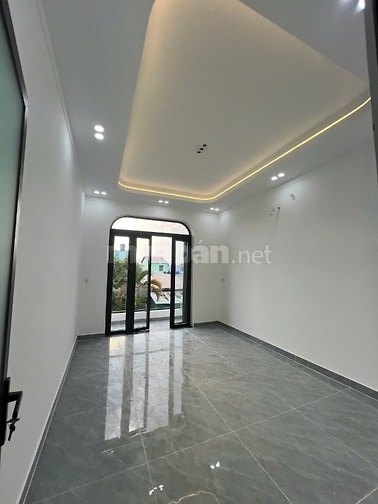 Bán nhà 1 Trệt 1 Lầu-75m2,SHR cách Hóc Môn chỉ 2km,khu đông dân
