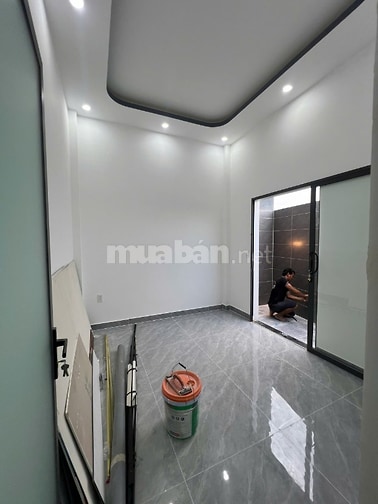 Bán nhà 1 Trệt 1 Lầu-75m2,SHR cách Hóc Môn chỉ 2km,khu đông dân