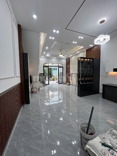 Bán nhà 1 Trệt 1 Lầu-75m2,SHR cách Hóc Môn chỉ 2km,khu đông dân