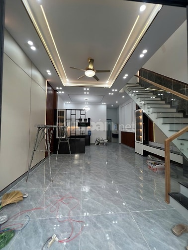 Bán nhà 1 Trệt 1 Lầu-75m2,SHR cách Hóc Môn chỉ 2km,khu đông dân